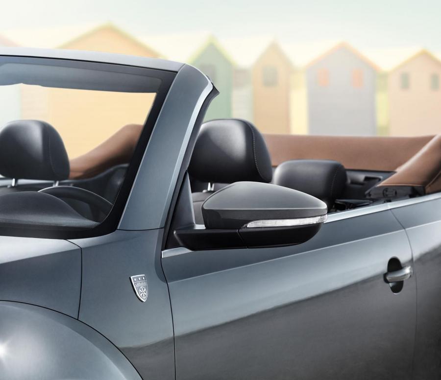  Volkswagen Beetle Cabriolet Karmann Edition 2014 года  (фото 3 из 4)